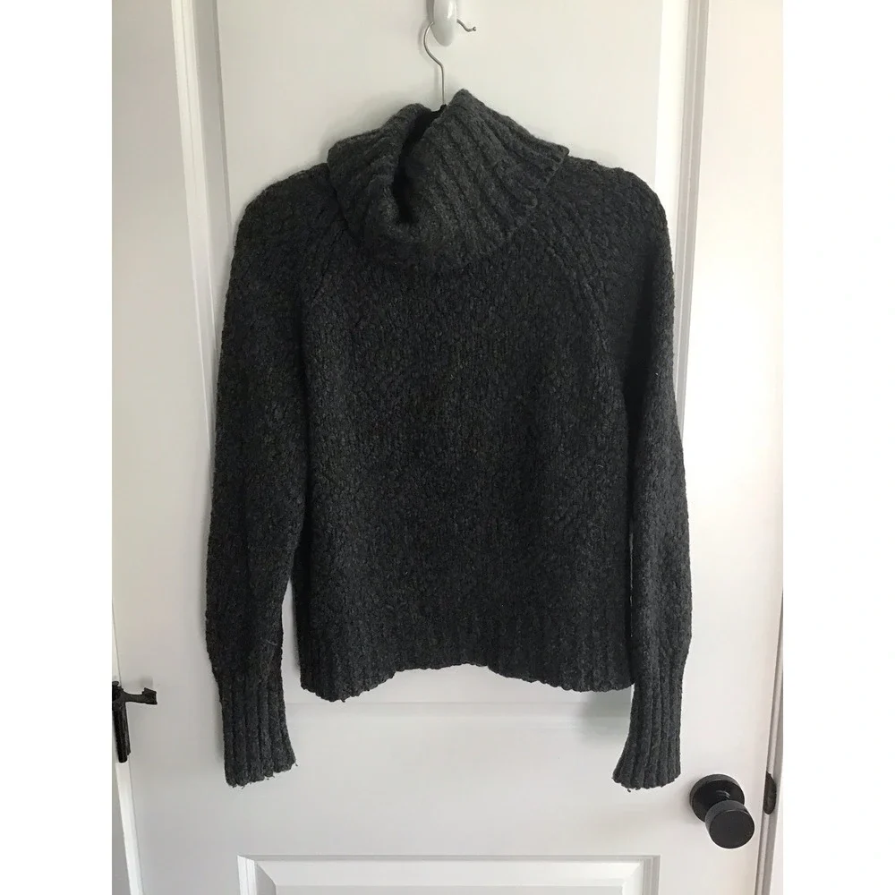 J.Crew cowl neck wool blend turtleneck sweater charcoal gray women's Sz Small